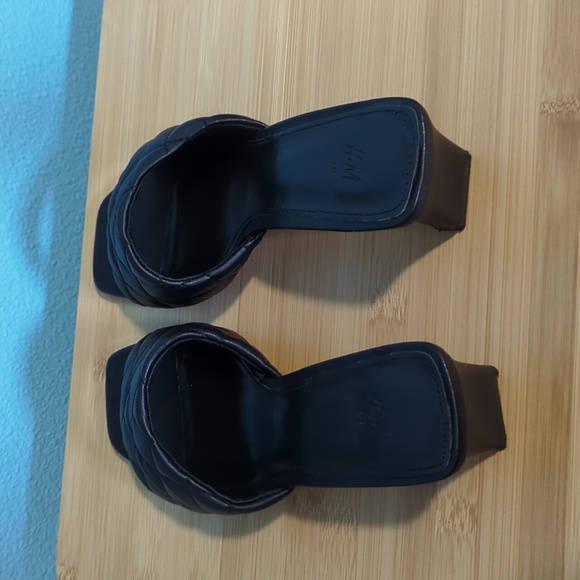 H&M Black Sandals - Picture 3 of 3